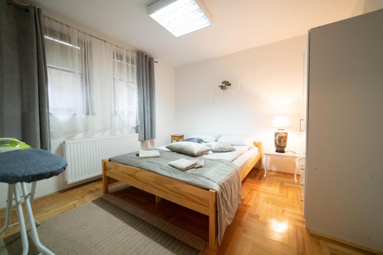 Apartman Yellow House SJJ Exteriör bild