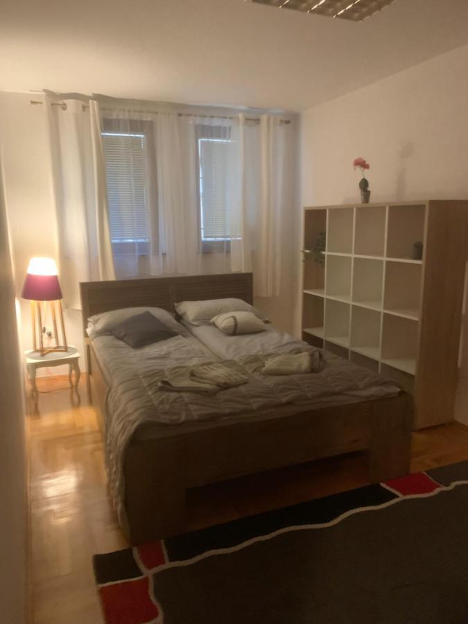 Apartman Yellow House SJJ Exteriör bild